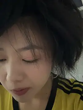 Snapshot of Shanshan_1267 chatting on June 5, 12:00 pm Shanshan 1267 online show from June 5, 12:00 pm