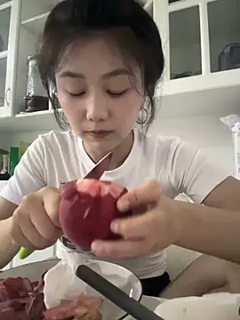 Snapshot of Shanshan_1267 chatting on June 11, 1:42 pm Shanshan 1267 online show from June 11, 1:42 pm