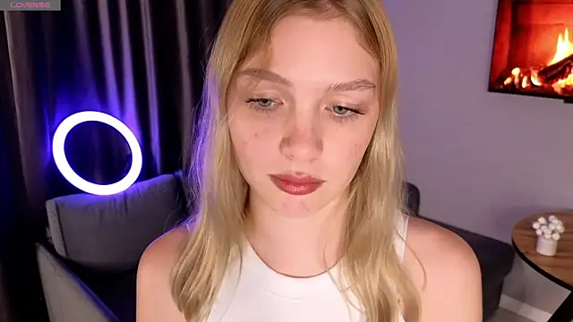 Snapshot of PatriciaaReed chatting on May 16, 10:36 am PatriciaaReed online show from May 16, 10:36 am