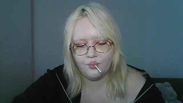 Snapshot of Elayne_Sweet chatting on April 11, 8:07 am Elayne Sweet online show from April 11, 8:07 am