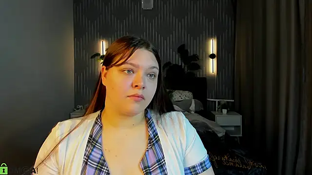 Snapshot of Evelyne_Loo chatting on April 28, 12:42 am Evelyne Loo online show from April 28, 12:42 am
