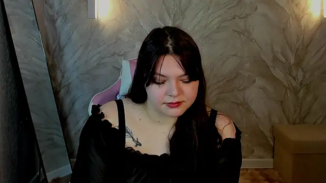 Snapshot of Evelyne_Loo chatting on May 3, 1:11 am Evelyne Loo online show from May 3, 1:11 am