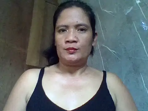Snapshot of PinayZaira chatting on June 13, 7:39 am PinayZaira online show from June 13, 7:39 am