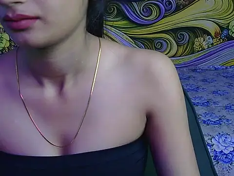 Snapshot of avni222 chatting on April 10, 4:39 am avni222 online show from April 10, 4:39 am