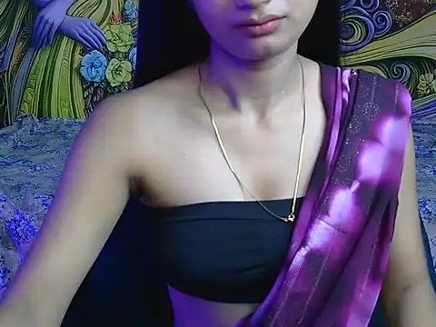 Snapshot of avni222 chatting on May 10, 7:24 am avni222 online show from May 10, 7:24 am
