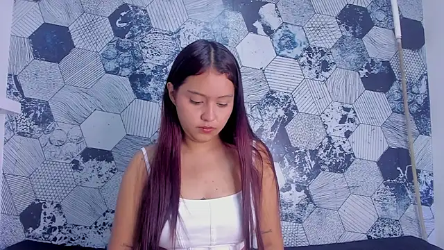 Snapshot of tiana_cute1 chatting on April 1, 12:17 pm tiana cute1 online show from April 1, 12:17 pm