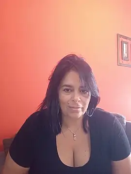 Snapshot of lucianamorocha chatting on May 20, 5:08 pm lucianamorocha online show from May 20, 5:08 pm