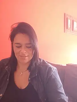 Snapshot of lucianamorocha chatting on June 2, 4:09 pm lucianamorocha online show from June 2, 4:09 pm