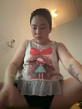 Snapshot of Lina-Naughty chatting on June 26, 5:56 am Lina-Naughty online show from June 26, 5:56 am
