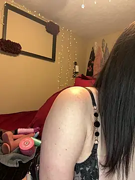 Snapshot of taylorsunshine chatting on April 19, 3:39 am taylorsunshine online show from April 19, 3:39 am