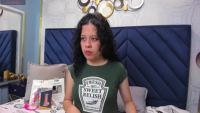 Snapshot of Kaira_luxury chatting on April 25, 2:58 am Kaira luxury online show from April 25, 2:58 am