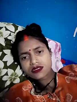Snapshot of Payel_1 chatting on May 15, 7:26 am Payel 1 online show from May 15, 7:26 am