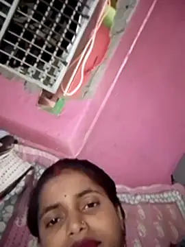 Snapshot of Payel_1 chatting on July 6, 9:06 am Payel 1 online show from July 6, 9:06 am