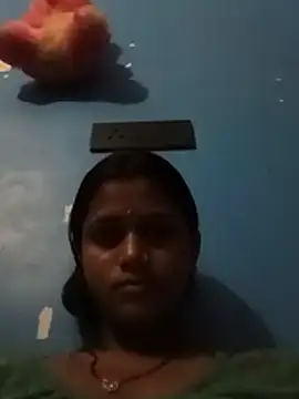 Snapshot of Payel_1 chatting on July 11, 5:26 pm Payel 1 online show from July 11, 5:26 pm