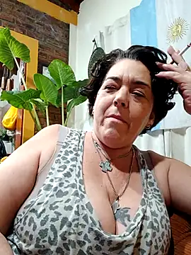 Snapshot of relaxnamaste chatting on June 25, 3:06 am relaxnamaste online show from June 25, 3:06 am