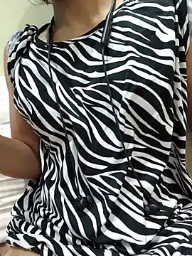 Annu 02 online show from April 4, 6:27 pm