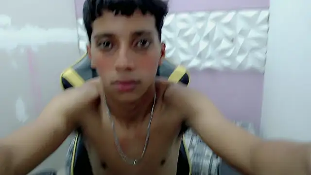 Yei lee  online show from April 2, 4:32 am