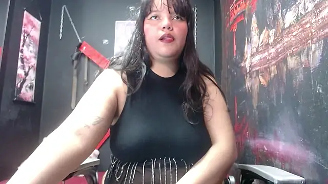 Snapshot of ScarletVibe chatting on April 1, 4:59 pm ScarletVibe online show from April 1, 4:59 pm