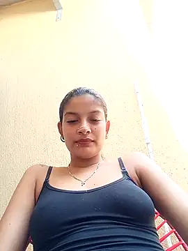 Snapshot of Lyra_Siren chatting on April 19, 6:43 pm Lyra Siren online show from April 19, 6:43 pm