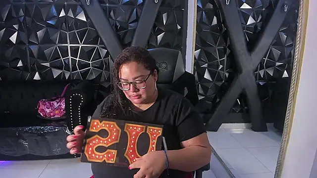 Snapshot of AbbyRogers1 chatting on April 14, 3:23 am AbbyRogers1 online show from April 14, 3:23 am