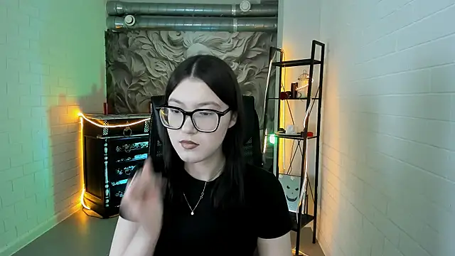 JennyGibson online show from April 7, 5:19 am