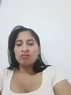 Snapshot of SofiaMendez1_ chatting on July 5, 11:23 pm SofiaMendez1 online show from July 5, 11:23 pm