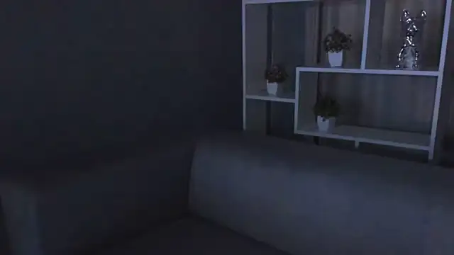 LoveBettie online show from April 5, 1:52 pm