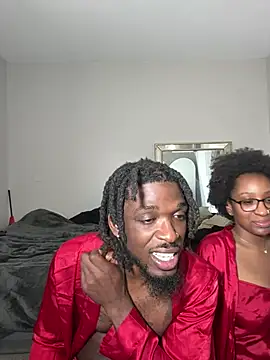 Snapshot of Fijixxxx chatting on April 8, 4:23 am Fijixxxx online show from April 8, 4:23 am