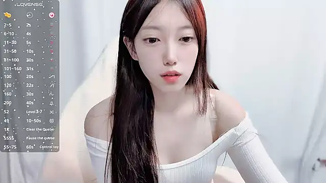 Snapshot of luckyuyu66 chatting on May 11, 1:39 pm luckyuyu66 online show from May 11, 1:39 pm