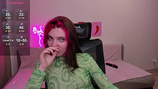Marie Reyess online show from May 7, 3:56 am