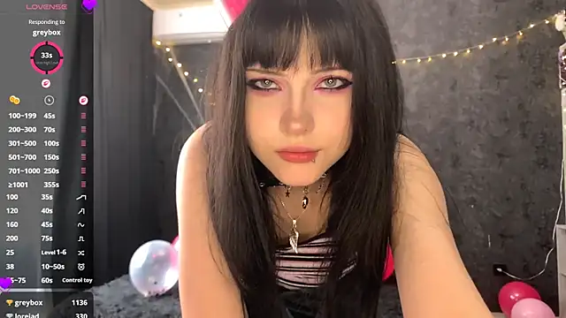 Snapshot of EmilyEmbears chatting on May 16, 10:36 am EmilyEmbears online show from May 16, 10:36 am
