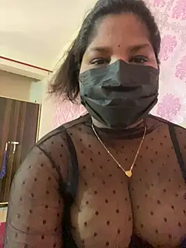 Snapshot of Shalu_naughty69 chatting on April 28, 4:50 am Shalu naughty69 online show from April 28, 4:50 am