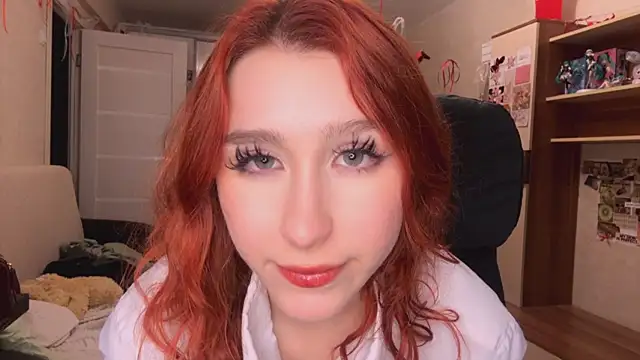 Snapshot of CindyHouse chatting on April 17, 11:30 pm CindyHouse online show from April 17, 11:30 pm