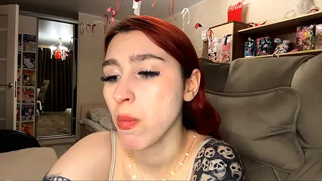 Snapshot of CindyHouse chatting on May 6, 8:36 pm CindyHouse online show from May 6, 8:36 pm