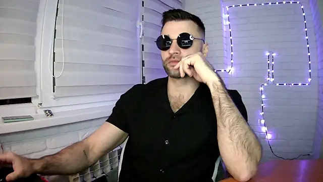 DaddySlava online show from April 24, 6:21 pm