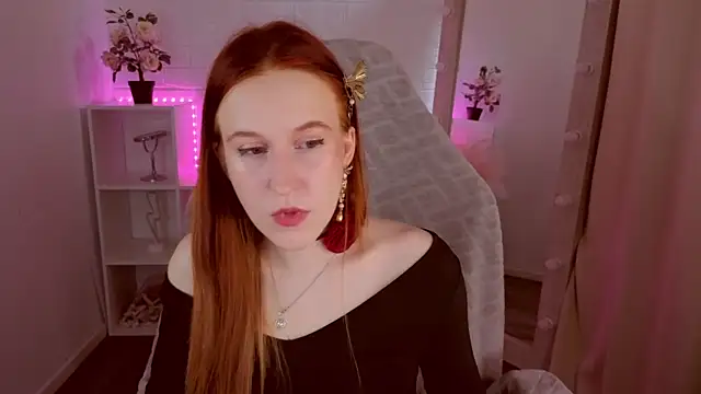 Snapshot of EvaBellea chatting on April 18, 12:53 pm EvaBellea online show from April 18, 12:53 pm