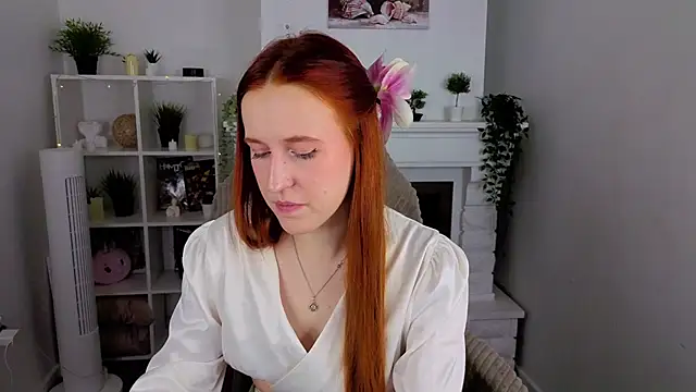 Snapshot of EvaBellea chatting on April 21, 12:55 pm EvaBellea online show from April 21, 12:55 pm