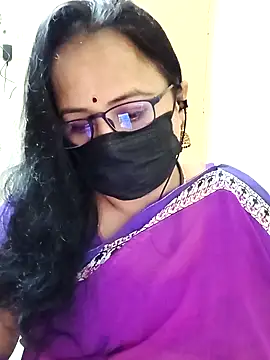 Snapshot of monisha_cam chatting on April 8, 10:48 am monisha cam online show from April 8, 10:48 am