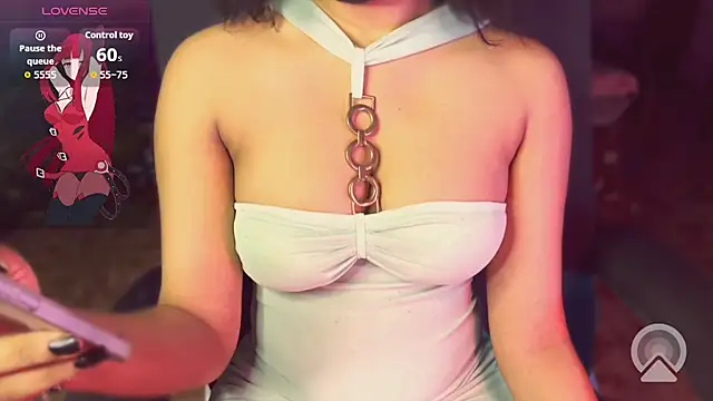 Snapshot of MissVeloura chatting on May 17, 9:55 pm MissVeloura online show from May 17, 9:55 pm