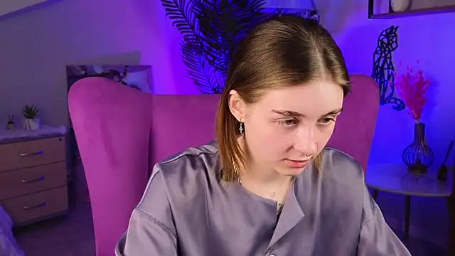 LilliamGebel online show from April 3, 8:34 am