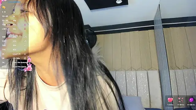 Snapshot of LexiAdamss chatting on July 8, 12:53 pm LexiAdamss online show from July 8, 12:53 pm