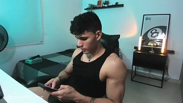 Snapshot of Massimo_Rinaldi chatting on July 10, 3:58 pm Massimo Rinaldi online show from July 10, 3:58 pm