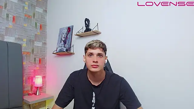 Snapshot of flaquito___ chatting on April 29, 8:26 pm flaquito online show from April 29, 8:26 pm