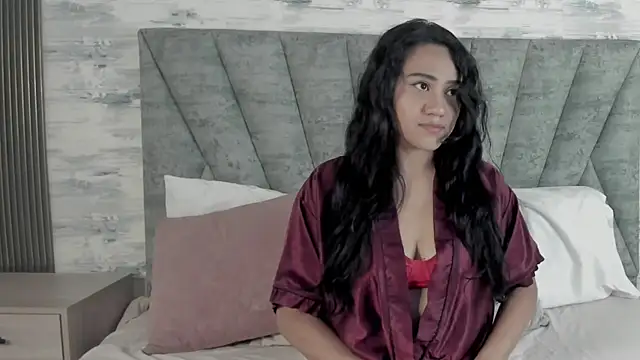 Shashadeluxe online show from May 11, 1:06 pm