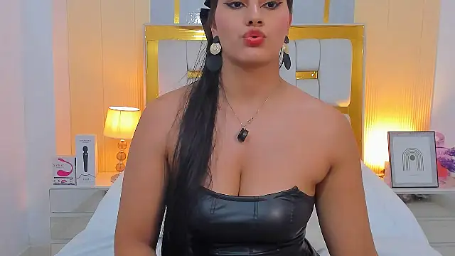 Snapshot of Alara_Keyy chatting on May 17, 9:22 pm Alara Keyy online show from May 17, 9:22 pm