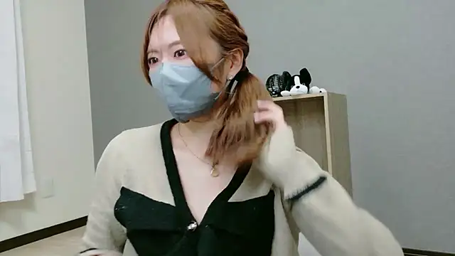 Snapshot of YUA_0425 chatting on April 28, 5:18 pm YUA 0425 online show from April 28, 5:18 pm