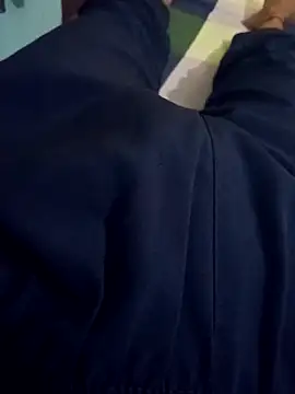 justin36438 online show from April 11, 5:01 am