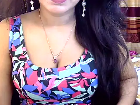 Noor Zarin online show from May 10, 7:52 pm