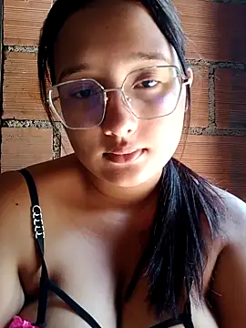 naughty girl hot  online show from April 4, 3:20 pm