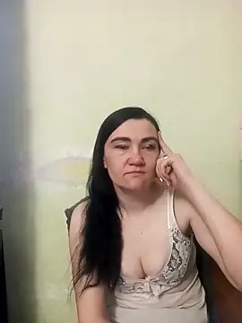 Snapshot of AlissaSecret chatting on April 9, 6:13 am AlissaSecret online show from April 9, 6:13 am